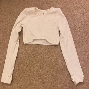 Urban outfiters cute white ribbed athletic top